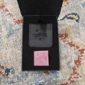 Sun Day Red Pink Ball Marker